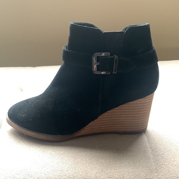 Blondo Natalia Waterproof Black Suede Leather Wedge Booties Ankle Boots Size 7.5 - Picture 4 of 16
